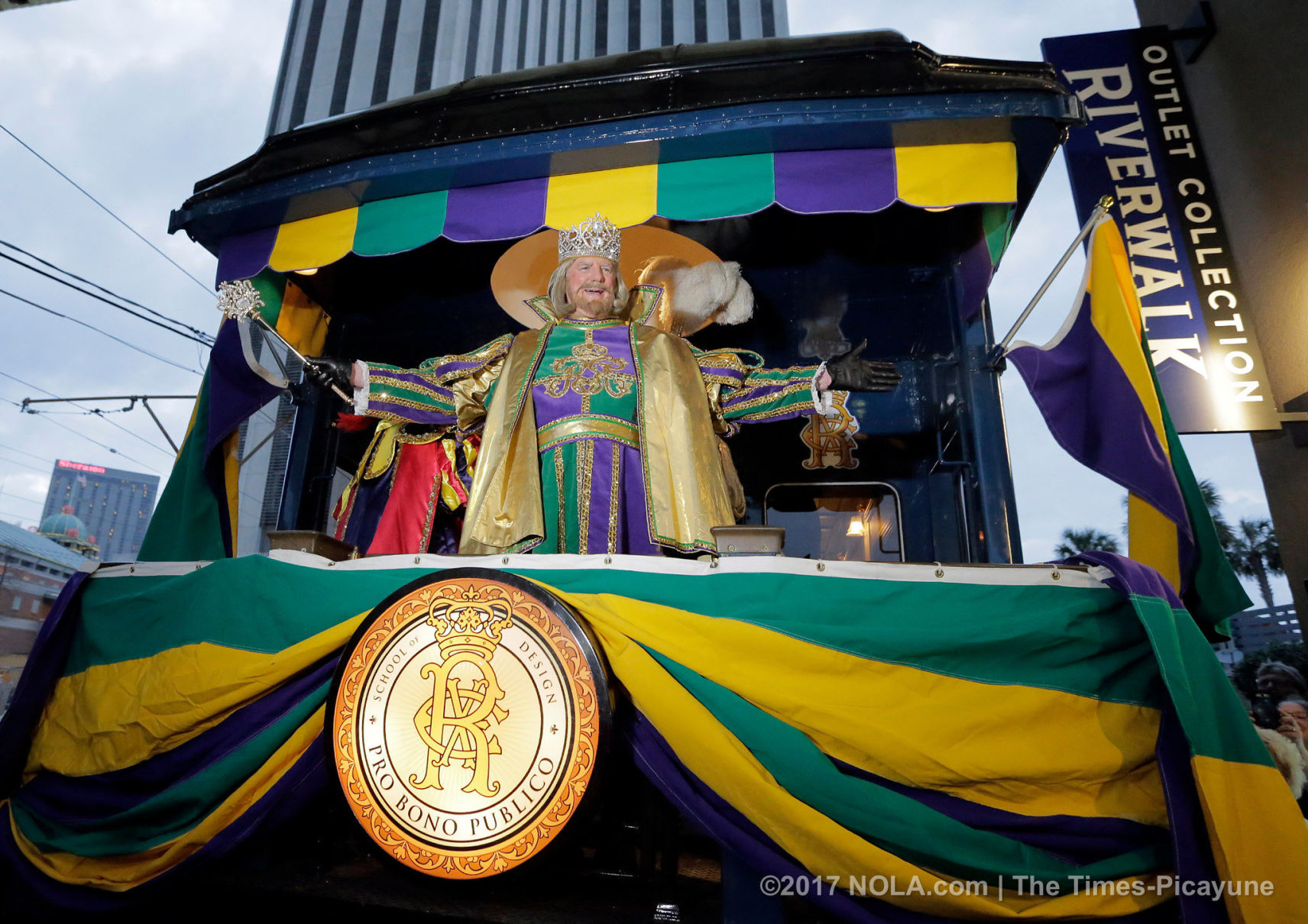 Mardi Gras 2017: Zulu and Rex arrive for Lundi Gras